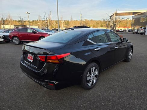 New 2025 Nissan Altima 2.5 S image 3