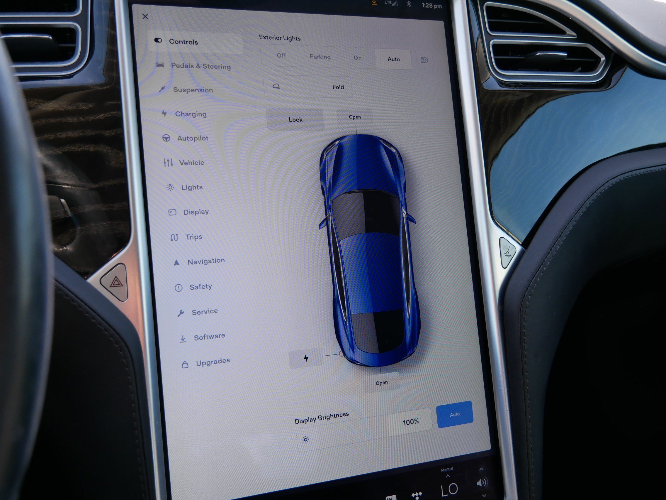 Used 2016 Tesla Model S AWD image 22