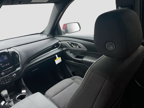 Used 2023 Chevrolet Traverse LT FWD image 22
