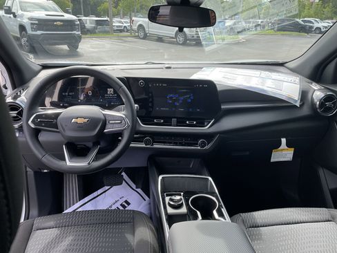 New 2026 Chevrolet Equinox LT image 57