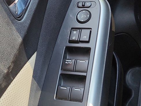 Used 2015 Honda CR-V Touring image 21