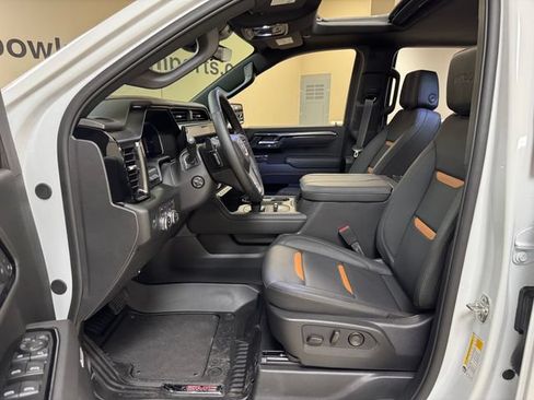 Used 2026 GMC Sierra 1500 AT4 w/ AT4 Premium Package AWD/4WD image 8
