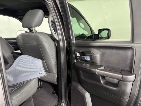 Used 2022 RAM 1500 Classic Warlock image 30