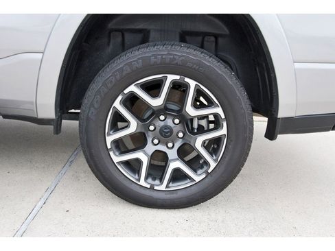 Used 2025 RAM 1500 Laramie AWD/4WD image 31