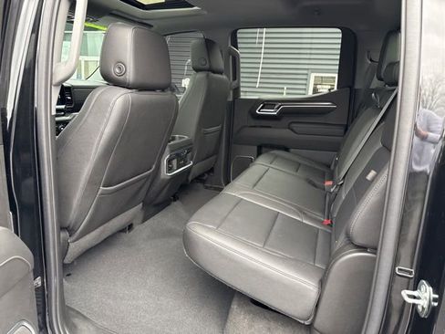 Used 2022 Chevrolet Silverado 1500 LTZ image 37