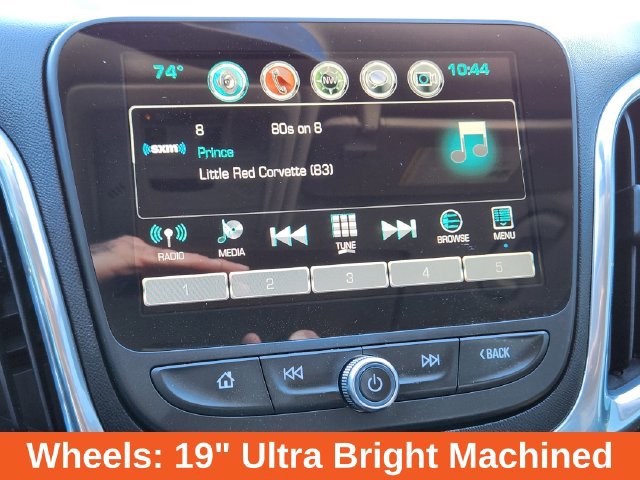 Used 2018 Chevrolet Equinox Premier AWD/4WD image 17