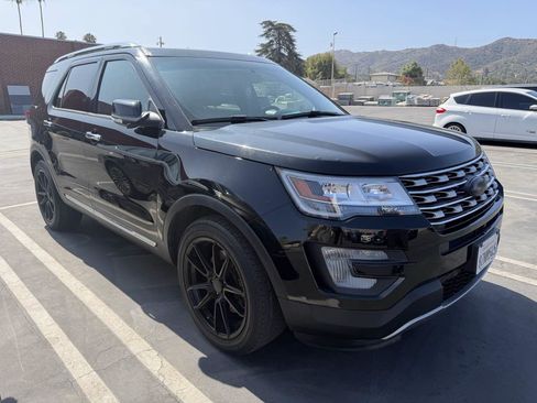 Used 2016 Ford Explorer Limited FWD image 1