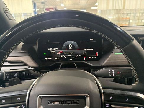 New 2026 GMC Acadia Denali w/ Super Cruise Package AWD/4WD image 19