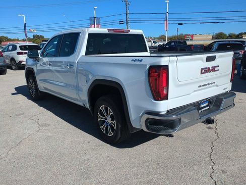 Used 2025 GMC Sierra 1500 SLT image 6