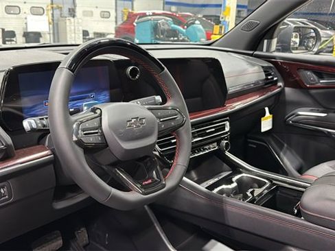 New 2026 Chevrolet Traverse RS w/ LPO, Floor Liner Package image 8