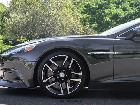 Used 2015 Aston Martin Vanquish Coupe RWD image 2