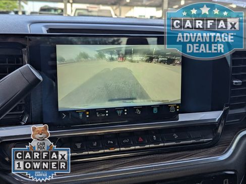 Used 2024 Chevrolet Silverado 2500 LT w/ Texas Edition AWD/4WD image 12
