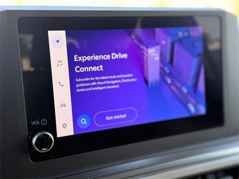 Used 2025 Toyota Tacoma SR5 image 13