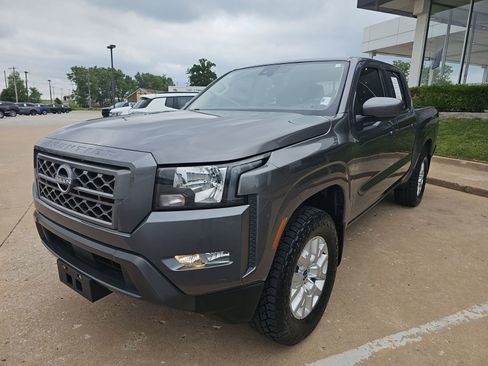Used 2022 Nissan Frontier SV AWD/4WD image 10