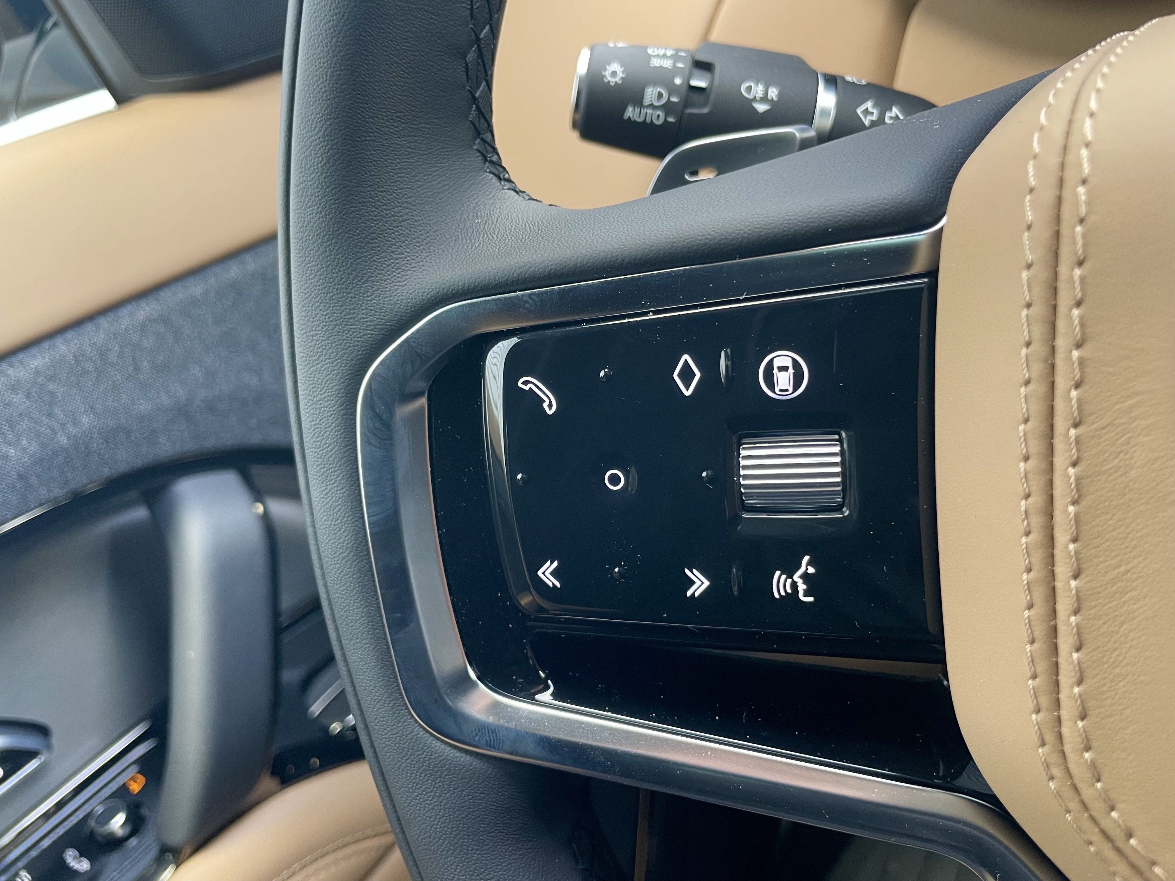 New 2027 Land Rover Range Rover Sport SE AWD/4WD image 23