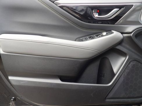 Used 2023 Subaru Outback Onyx Edition image 12