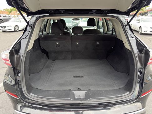 Used 2017 Nissan Murano SV FWD image 22