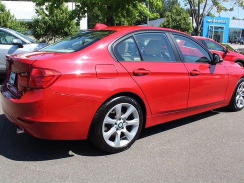 Used 2014 BMW 335i xDrive Sedan AWD/4WD image 5