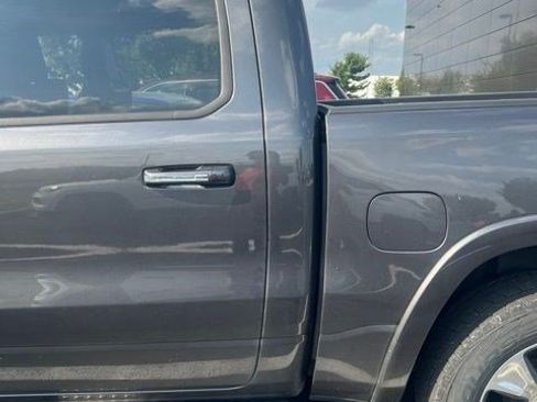 Used 2020 RAM 1500 Laramie AWD/4WD image 9