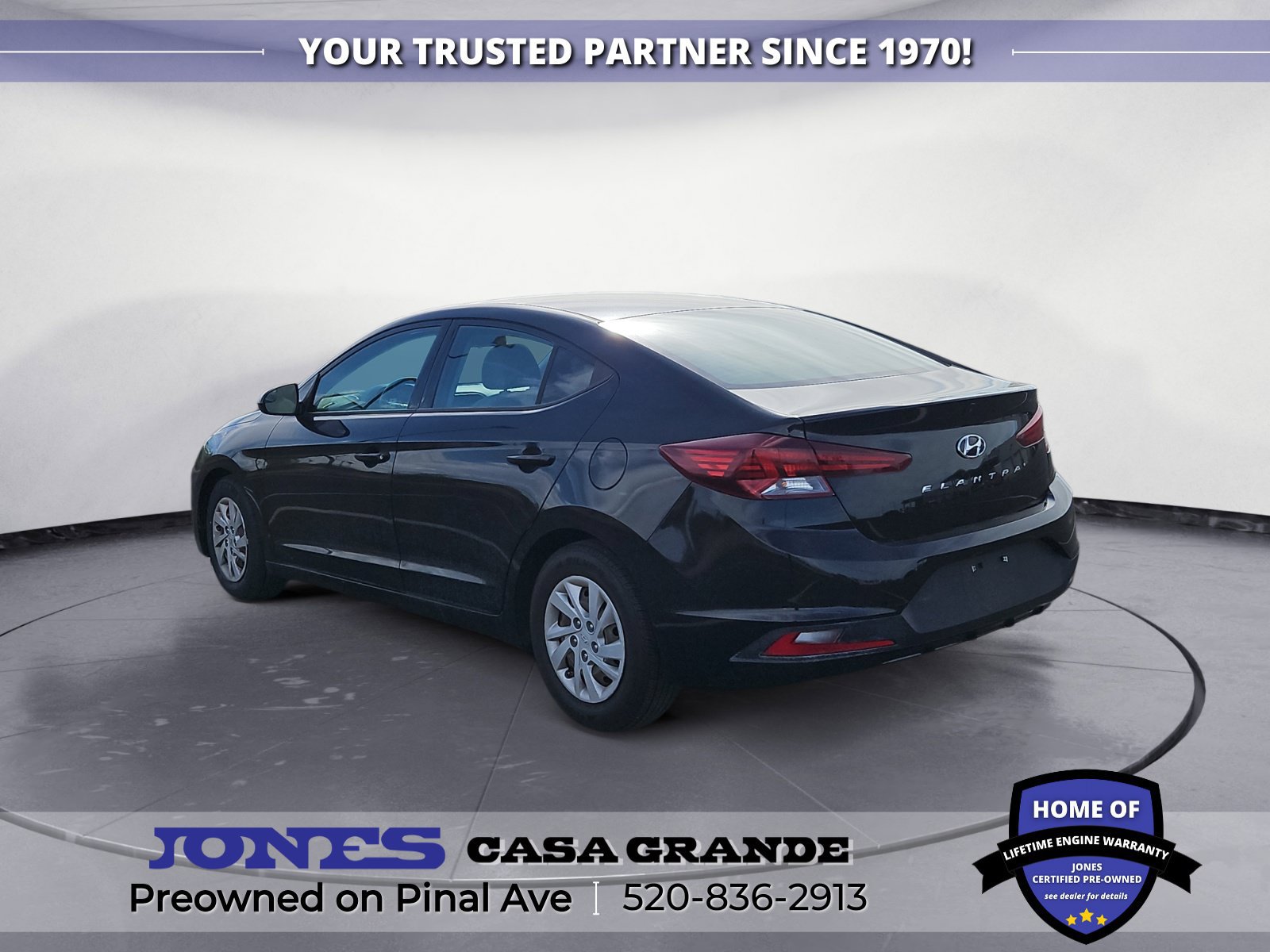 Used 2020 Hyundai Elantra SE FWD image 4
