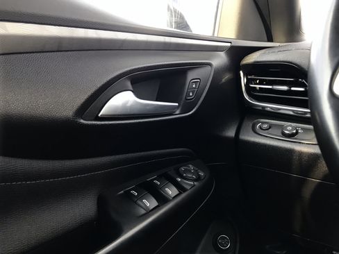 Used 2024 Buick Envista Sport Touring w/ Convenience I Package image 32