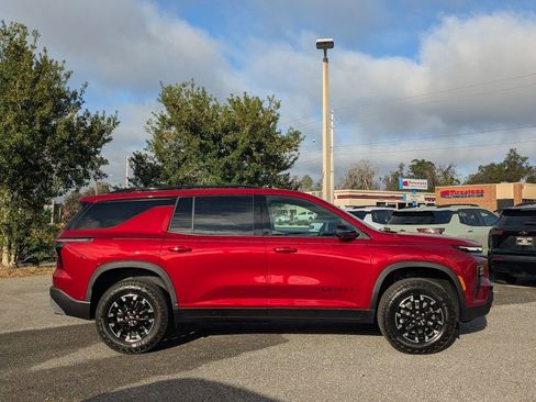 New 2026 Chevrolet Traverse Z71 w/ Enhanced Driving Package image 2