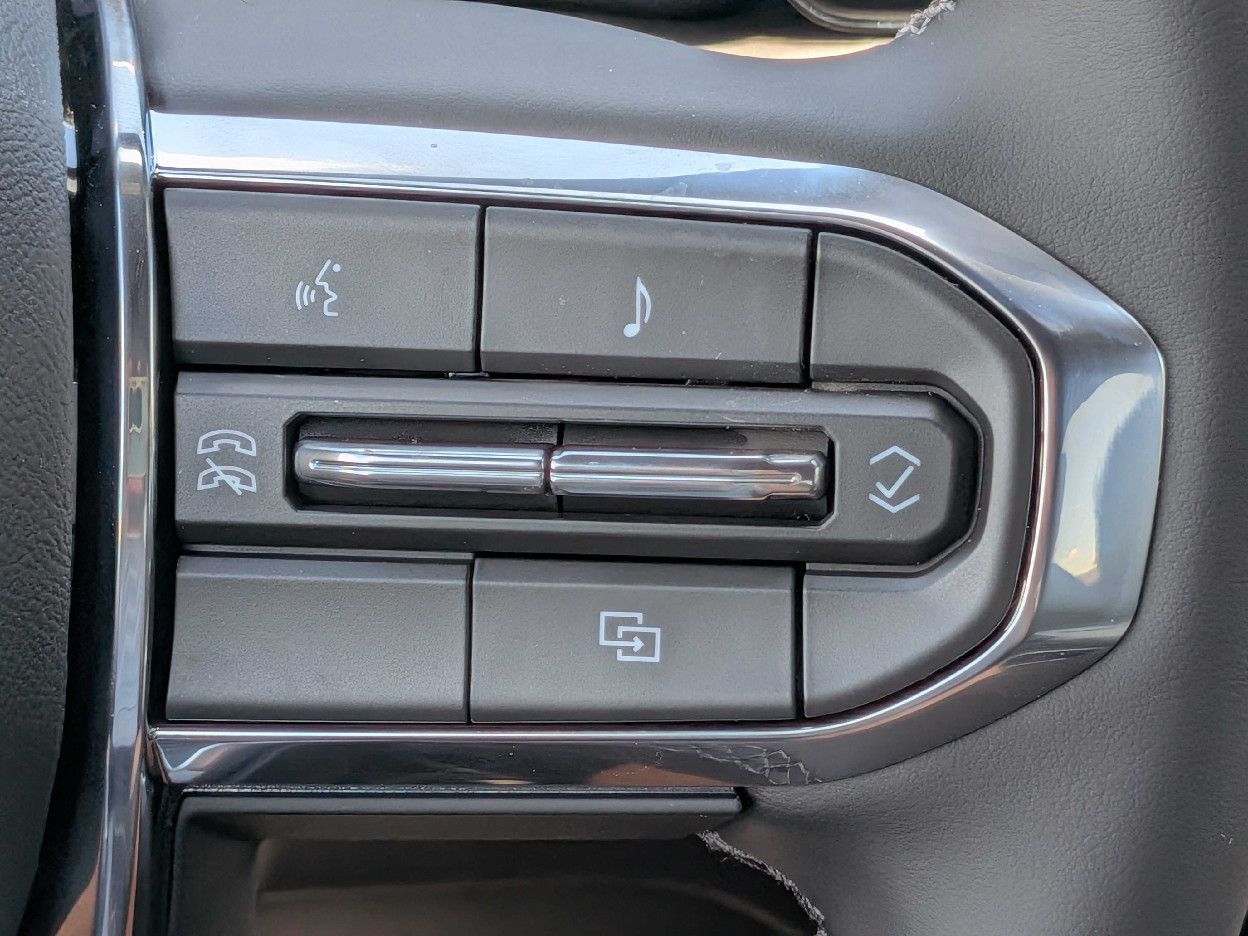 New 2026 GMC Canyon Elevation w/ Convenience Package RWD image 25
