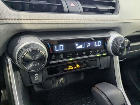 Used 2025 Toyota RAV4 XLE w/ Convenience Package image 22