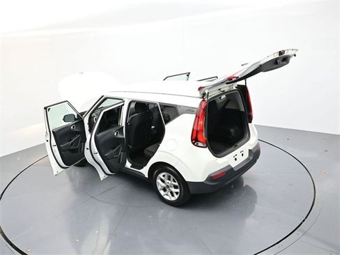 Used 2020 Kia Soul S image 36