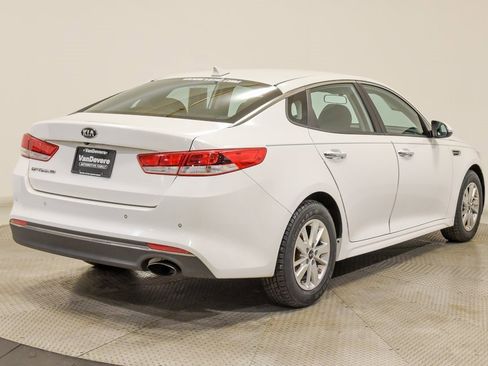 Used 2018 Kia Optima LX image 9