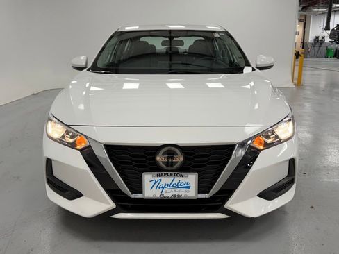 Used 2020 Nissan Sentra SV image 6