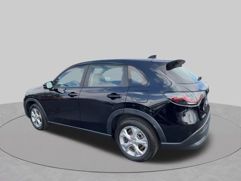 Used 2023 Honda HR-V LX image 6