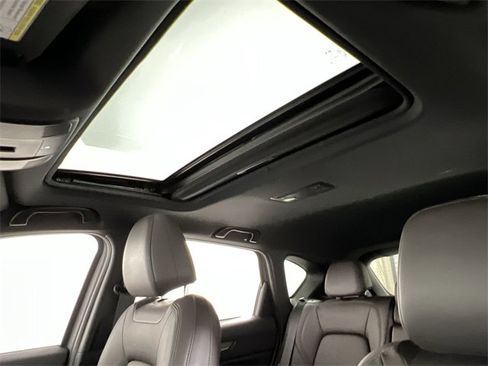 Certified 2022 MAZDA CX-5 Signature image 15