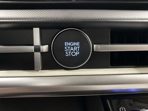 New 2026 Hyundai Santa Fe SE image 21