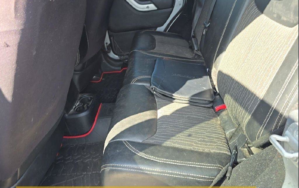 Used 2014 Jeep Wrangler Unlimited Sport AWD/4WD image 3