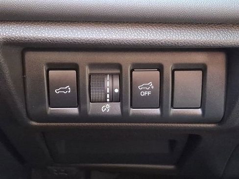 Used 2024 Subaru Outback Limited image 24