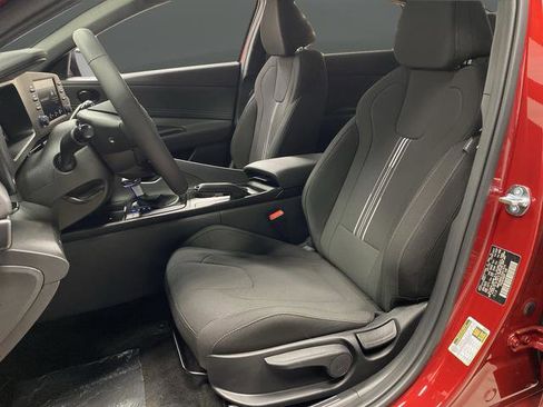 New 2025 Hyundai Elantra Sport image 4
