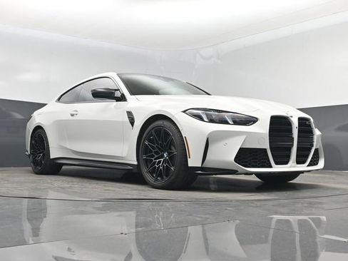 Used 2025 BMW M4 xDrive Competition w/ Executive Package AWD/4WD image 32