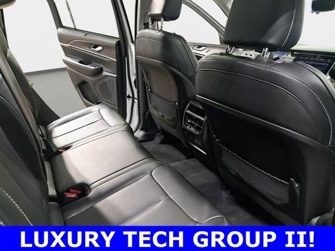 Certified 2024 Jeep Grand Cherokee Limited w/ Luxury Tech Group II image 12