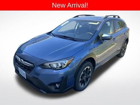 Used 2021 Subaru Crosstrek 2.0i Premium w/ Moonroof Package AWD/4WD image 1