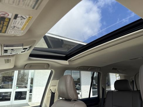 Used 2014 Lexus GX 460 Luxury image 15