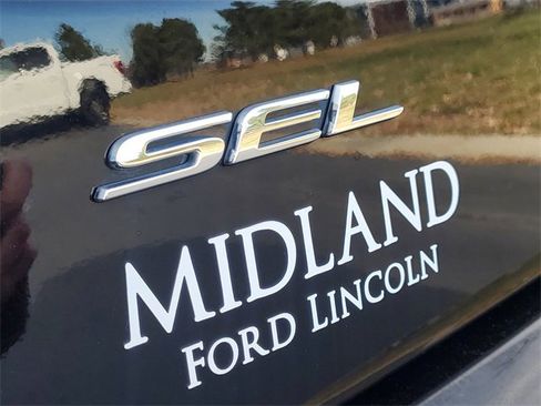 Certified 2024 Ford Edge SEL w/ Convenience Package image 6