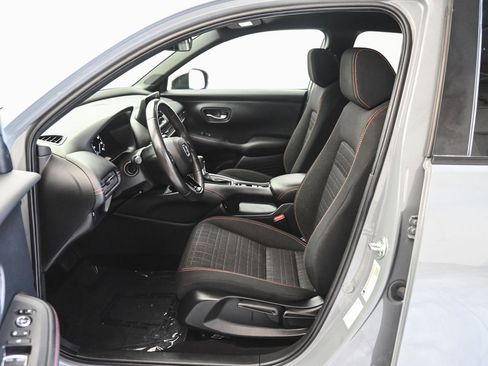 Used 2025 Honda HR-V Sport image 26