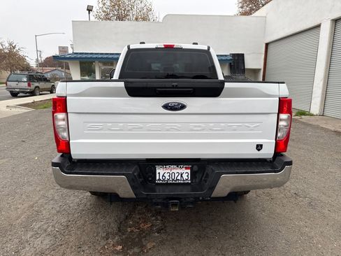 Used 2022 Ford F350 XL w/ Power Equipment Group image 4