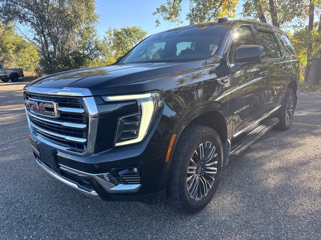 Used 2025 GMC Yukon Elevation w/ LPO, Elevation Black Package AWD/4WD image 8