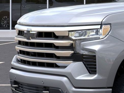 New 2026 Chevrolet Silverado 1500 High Country w/ Technology Package AWD/4WD image 13