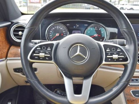 Used 2019 Mercedes-Benz E 450 4MATIC Sedan w/ Premium Package image 24