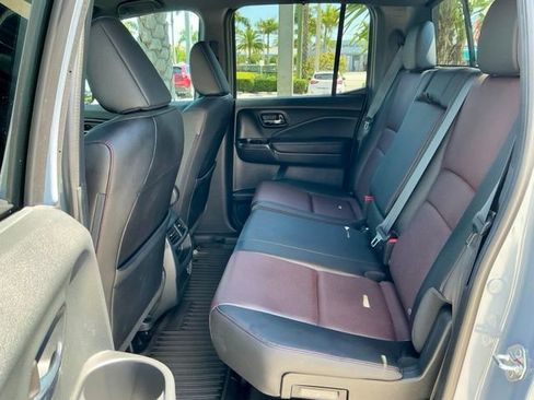 Used 2023 Honda Ridgeline Black Edition image 9