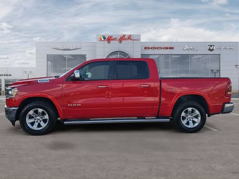 Used 2019 RAM 1500 Laramie AWD/4WD image 2