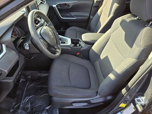 Used 2020 Toyota RAV4 LE w/ All Weather Liner Package AWD/4WD image 30